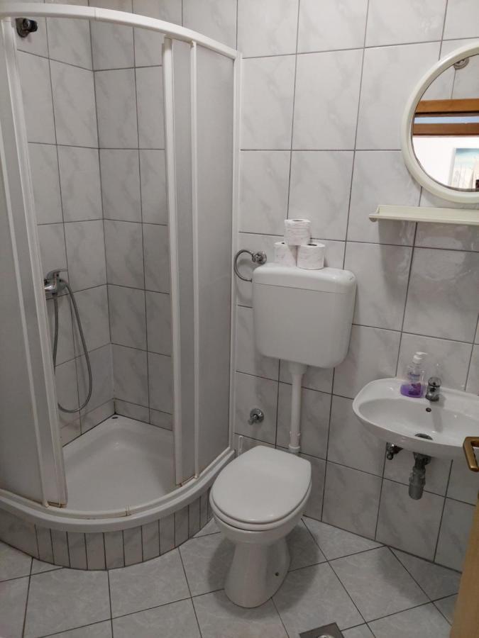 נאום Apartments Menalo מראה חיצוני תמונה