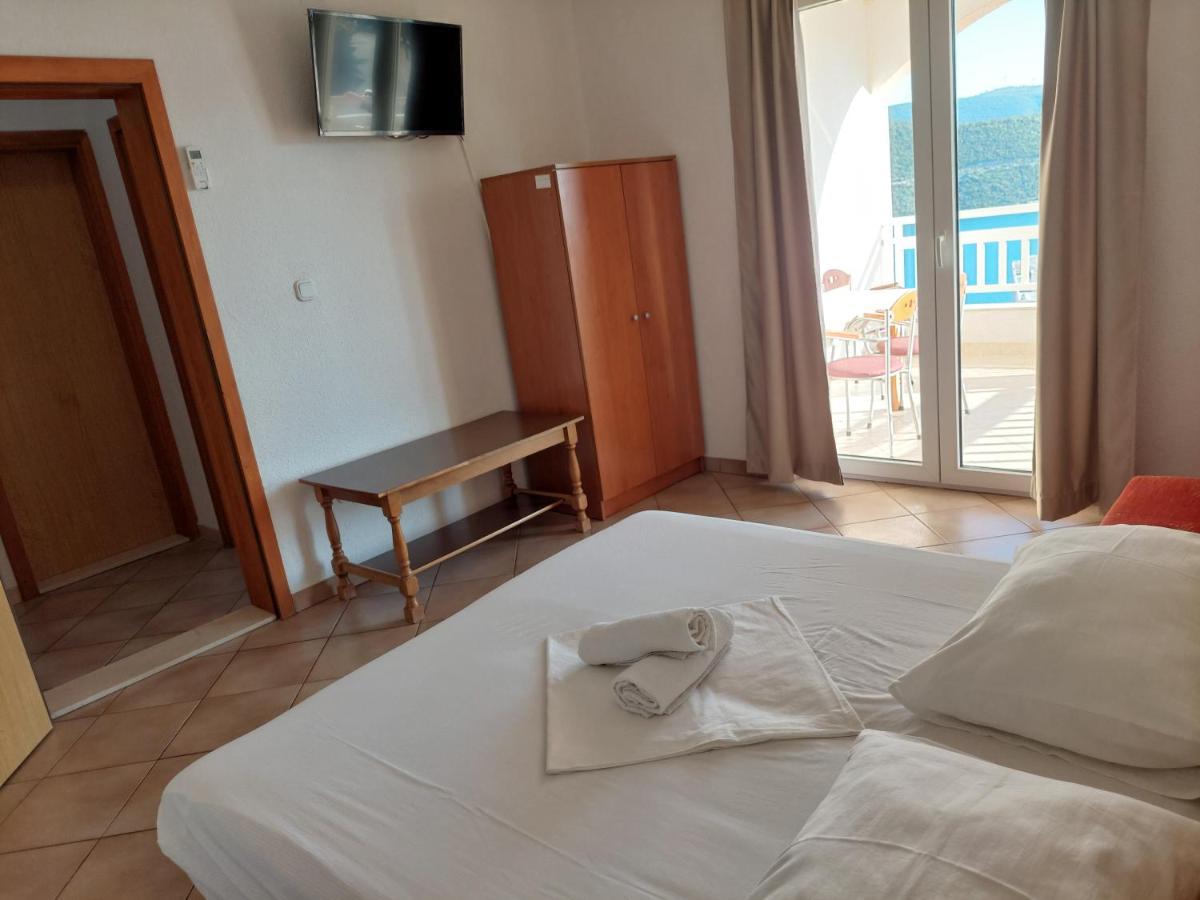 נאום Apartments Menalo מראה חיצוני תמונה