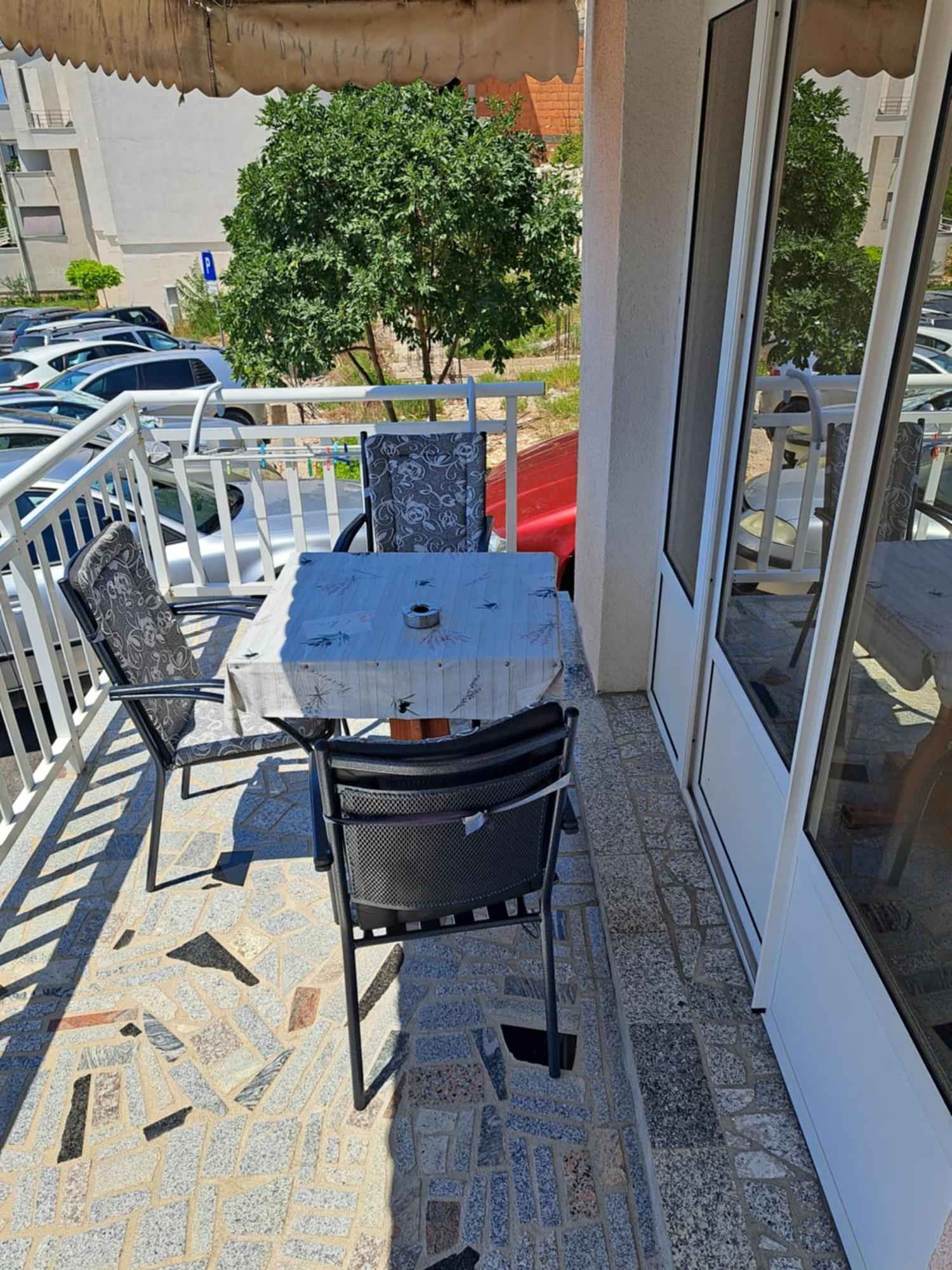 נאום Apartments Menalo מראה חיצוני תמונה